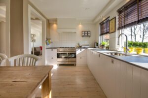 Golden Oak: Bespoke Kitchen